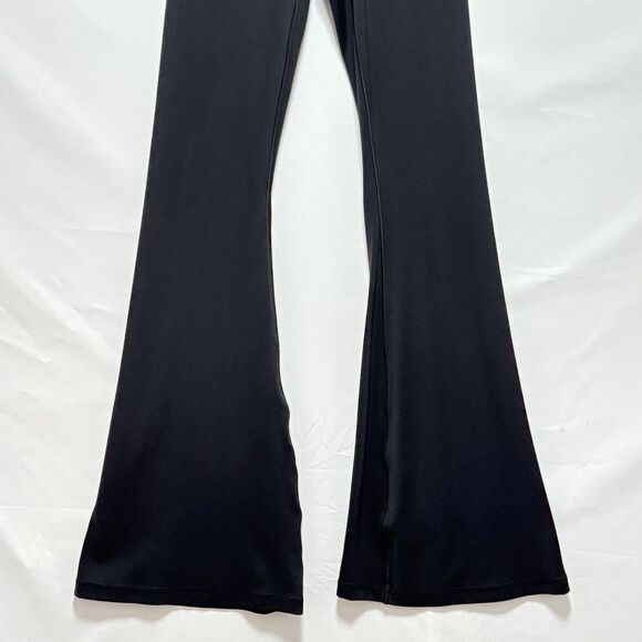 OFFLINE By Aerie Real Me High Waisted Crossover Flare Legging Black XS - Picture 15 of 16